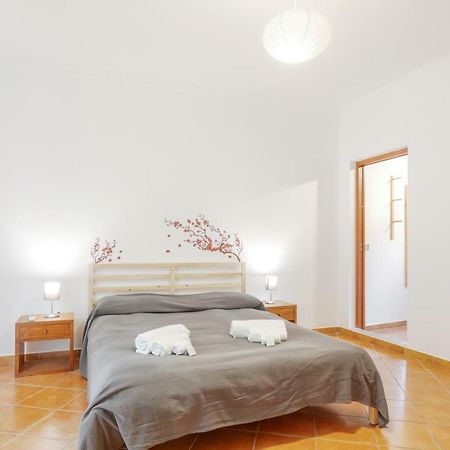 Maqueda Balcony Apartment Палермо Екстериор снимка