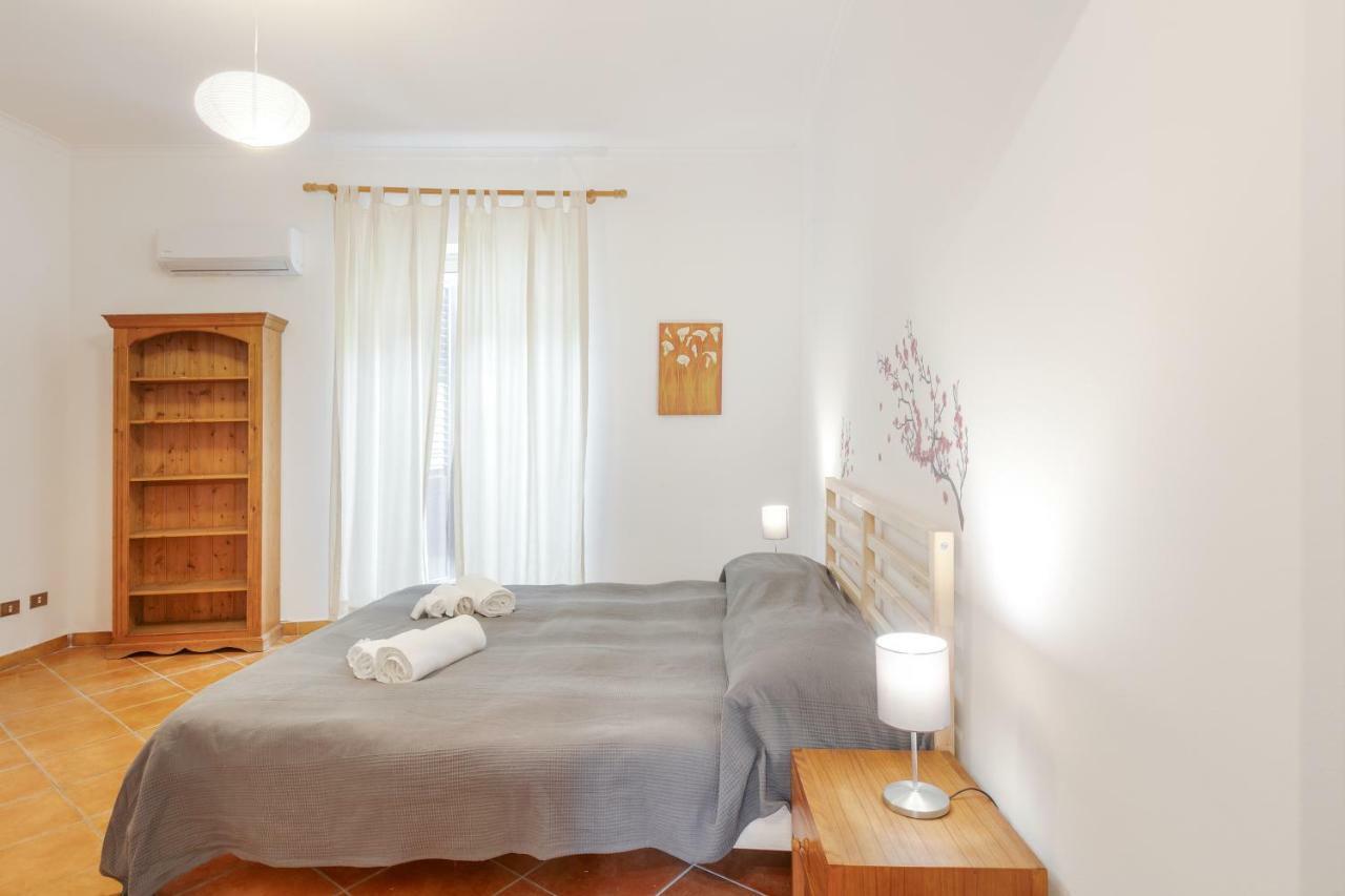 Maqueda Balcony Apartment Палермо Екстериор снимка